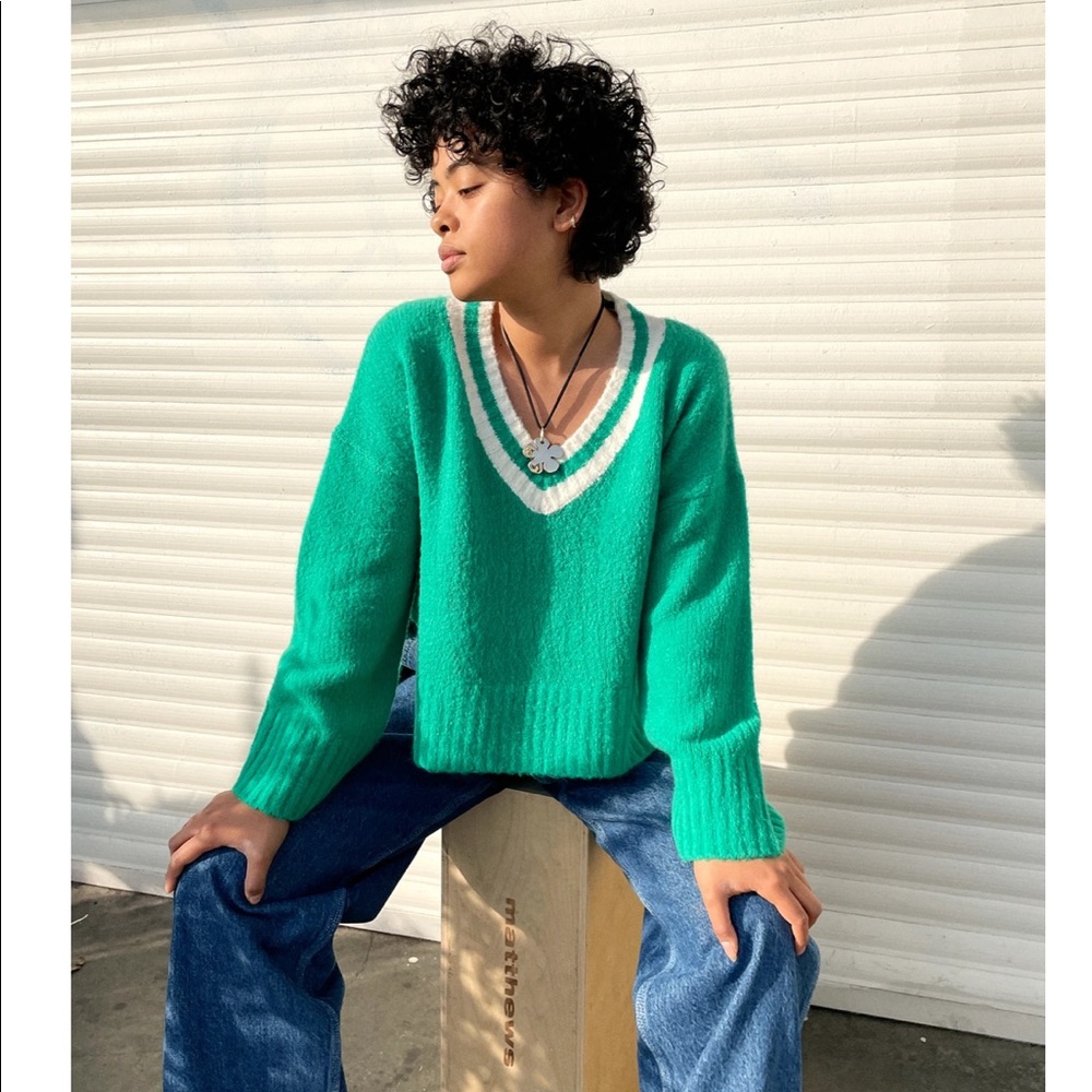 Lisa Says Gah Helena V Neck Sweater Vert Ivory M/L Sold Out Style!